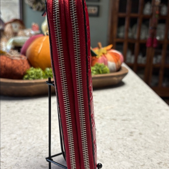 Gucci Cherry Red Organizer Wallet - Picture 6 of 10